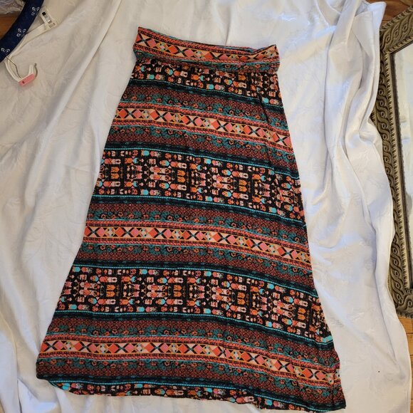 MOSSIMO Aztec Patterned Multi-Roll Waist Slip-On Maxi Skirt EUC - Picture 1 of 8